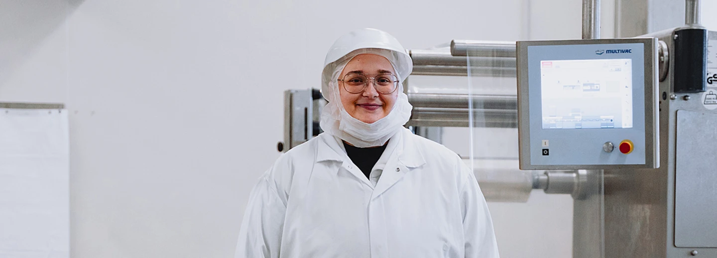 Unsere Auszubildenden bei der Fleischkontrolle