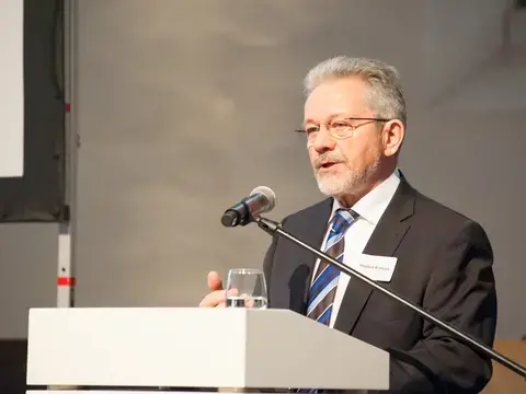 Symposium_FotoCaroHoene-Bild-2_300dpi.jpg